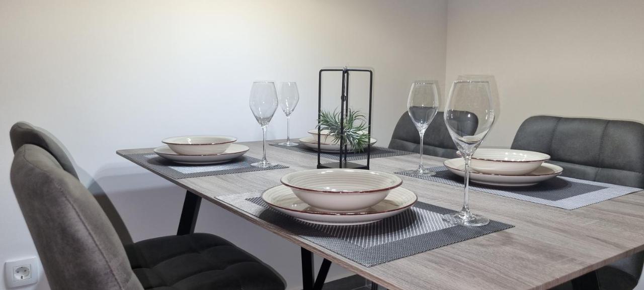 Qr Apartment For Family, Couples, And Friends Stay In Rijeka Zewnętrze zdjęcie