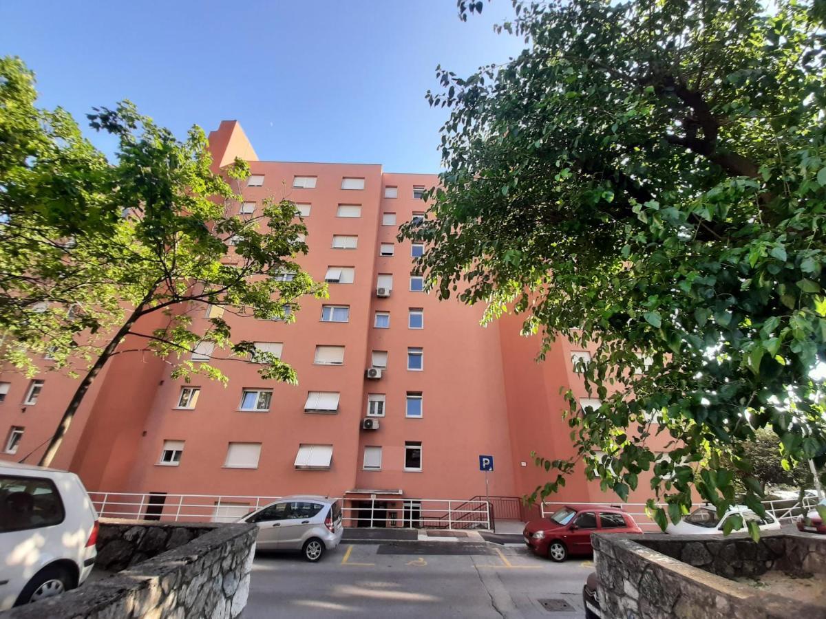 Qr Apartment For Family, Couples, And Friends Stay In Rijeka Zewnętrze zdjęcie