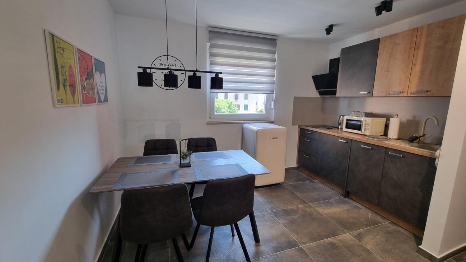 Qr Apartment For Family, Couples, And Friends Stay In Rijeka Zewnętrze zdjęcie